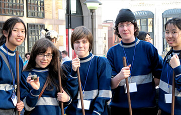 Some of the Harry Potter fandom dressed as Slytherin